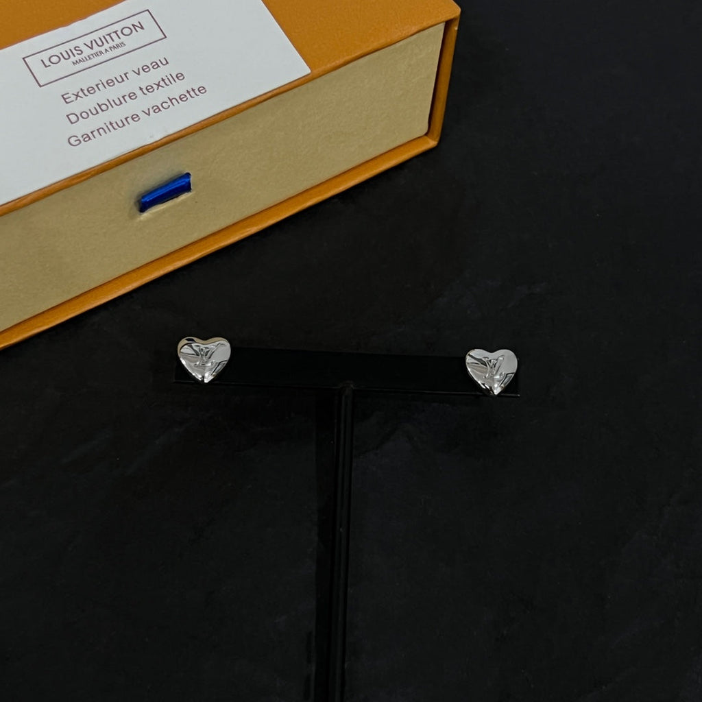 18K Louis Vuitton Heart Earrings