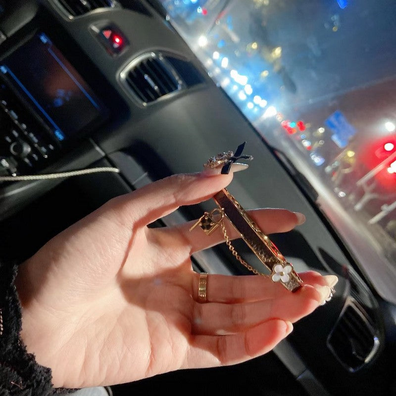 18K Louis Vuitton Blooming Bracelet