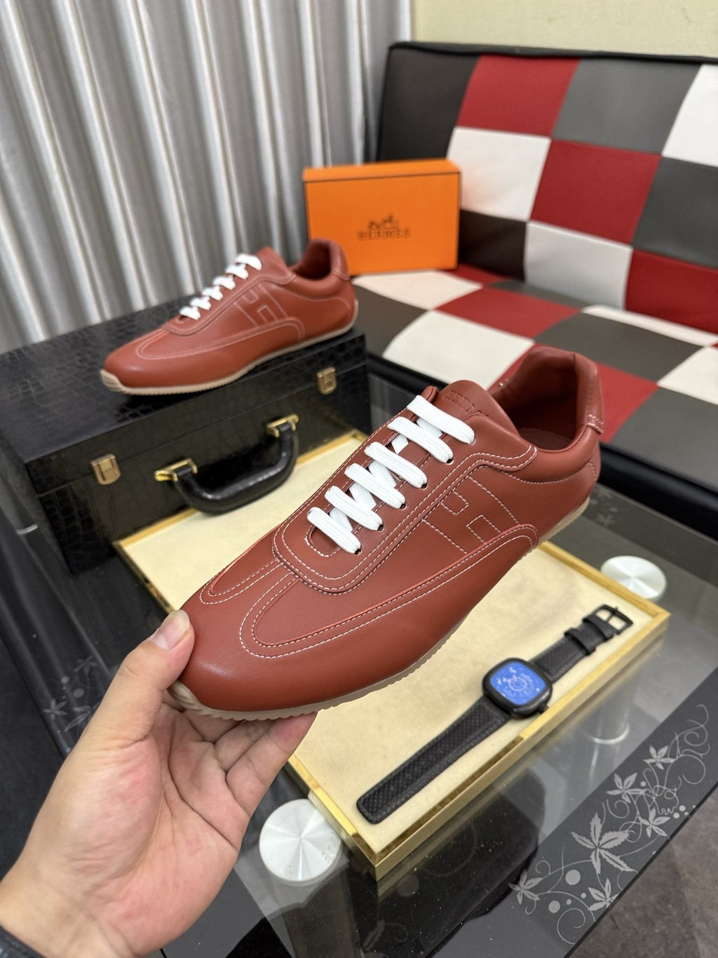 Hermès Stitched Low-Top Sneakers — model